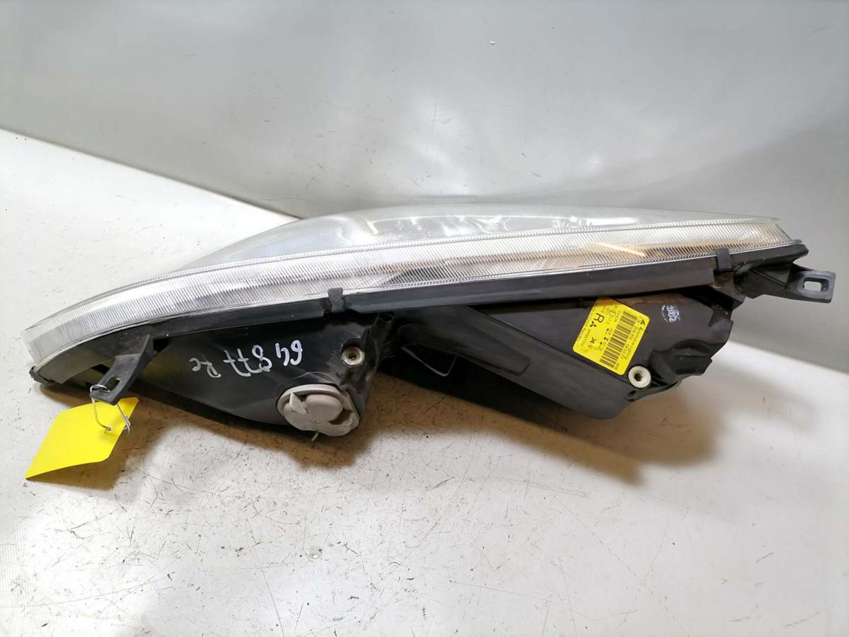 Mitsubishi Colt Z30 original Scheinwerfer vorn rechts Halogen 5-T&uuml;rer Bj.2005